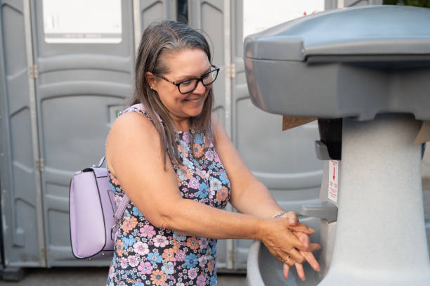 Best Construction site porta potty rental  in Bay Hill, FL